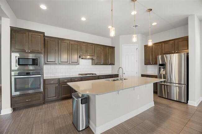 Building Photo - 7102 Cut Plains Trail