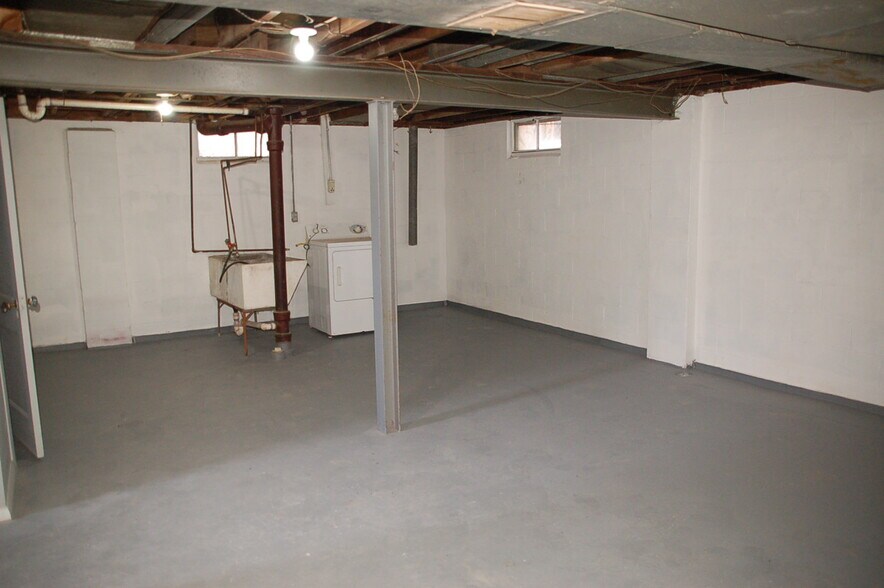 Building Photo - 3517 Herrick St