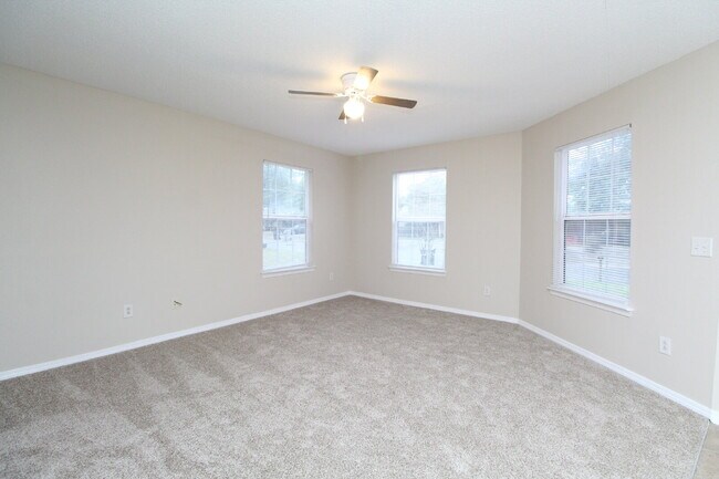 Building Photo - Updated 3BR Patio Home in Brownsville with Open Living Layout, Interior Laundry, Easy-Care Yard &...