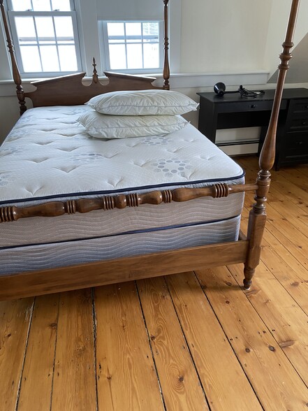 Building Photo - 60 Water St