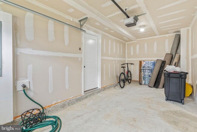 Building Photo - 21 Kohlmyer Dr