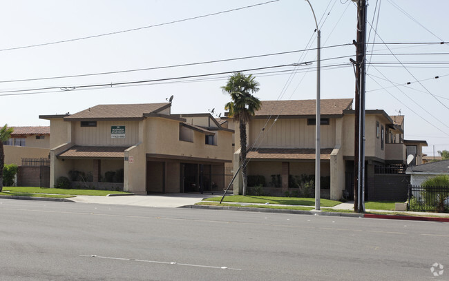 Building Photo - Magnolia Apartments