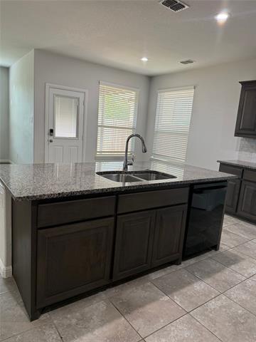 Building Photo - 4928 Sugarcane Ln