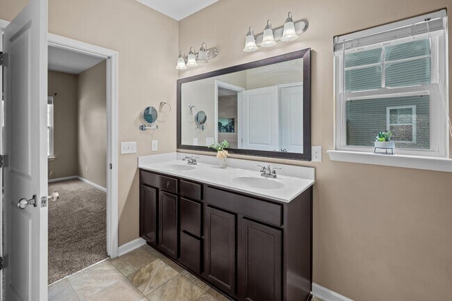 Building Photo - 4540 Garden Hills Loop