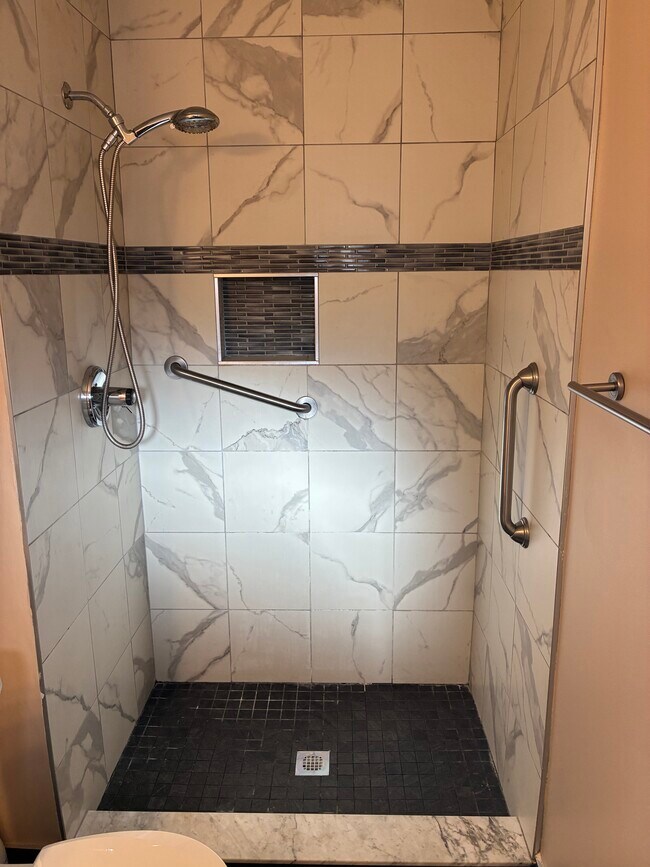 Building Photo - 30661 Hidden Pines Ln