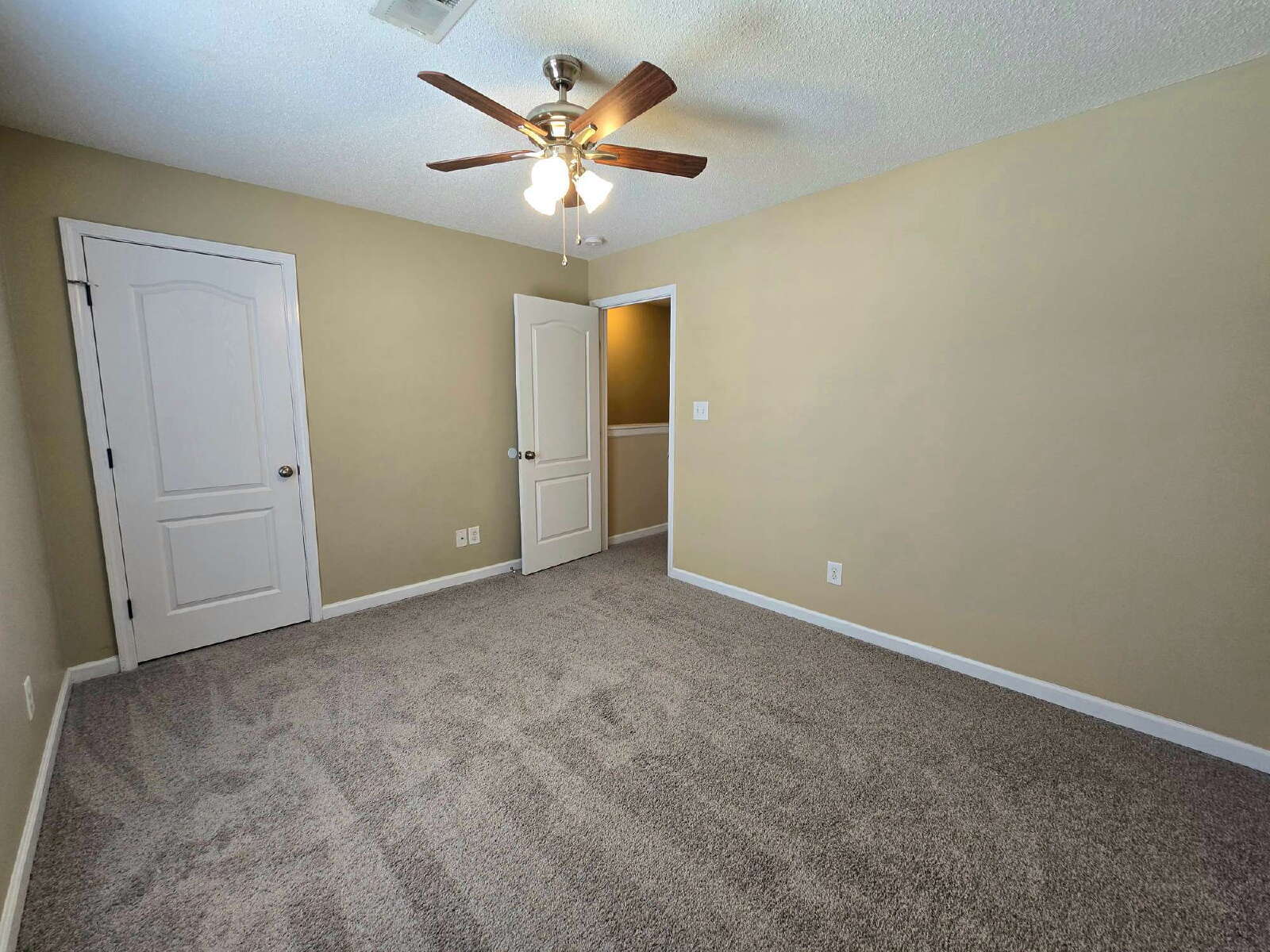 Building Photo - 541B Patriot Park Ct