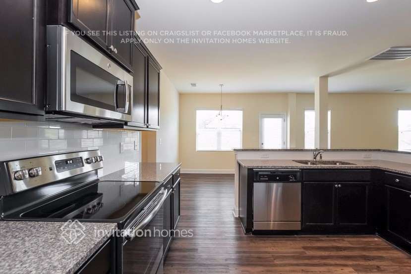 Building Photo - 179 Sassafras Rd