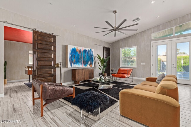 Building Photo - 8302 E Heatherbrae Ave