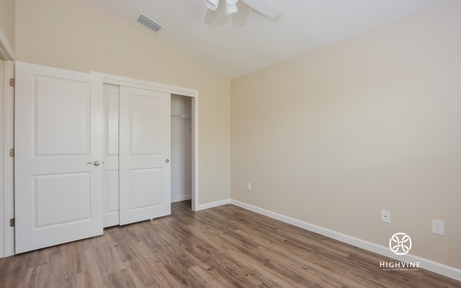 Building Photo - 5717 Zick Ct