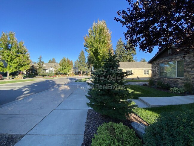 Building Photo - 1148 W Grove Way