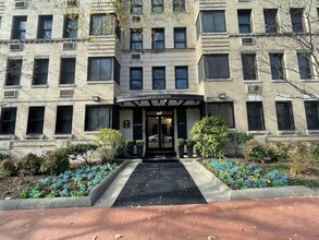 Building Photo - Updated Corner Unit at the Swarthmore in Foggy Bottom