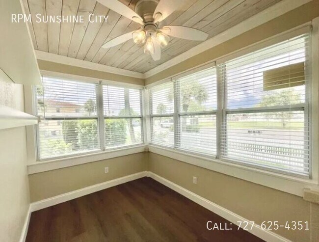 Building Photo - 7700 Boca Ciega Dr