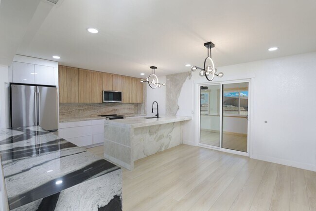 Building Photo - 3260 Silversmith Dr