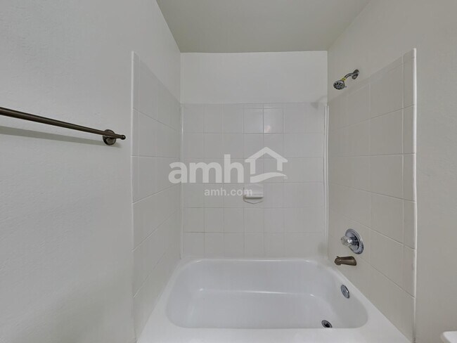 Building Photo - 15431 Kellerwood Dr