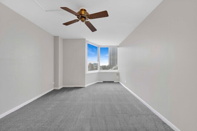 Building Photo - 720 W Gordon Ter