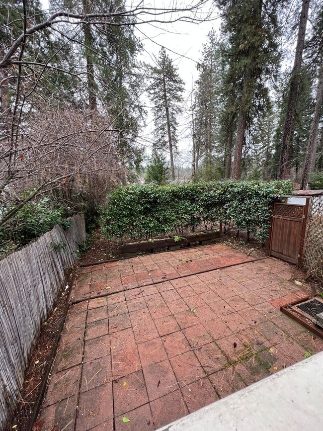 Building Photo - Charming home walking distance to Union Hi...