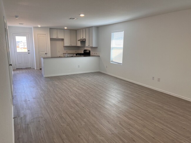 Building Photo - Beautiful Single Family Home in Steelwood ...