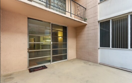 Building Photo - 450 Bauchet St