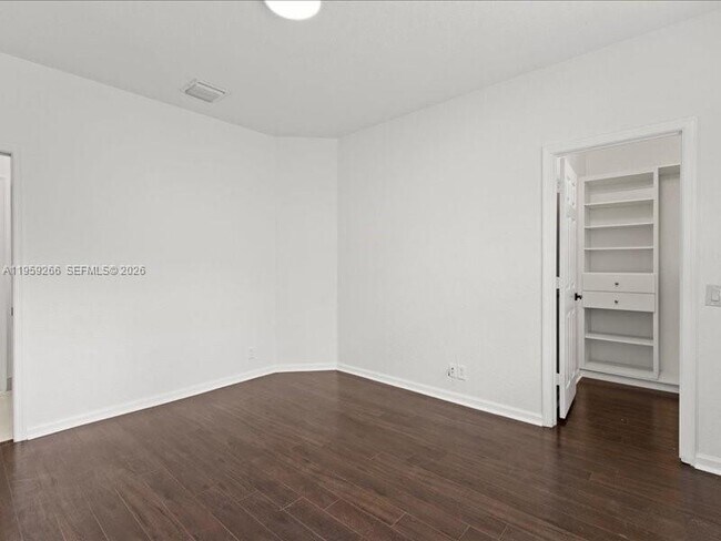 Building Photo - 1819 Mariners Ln