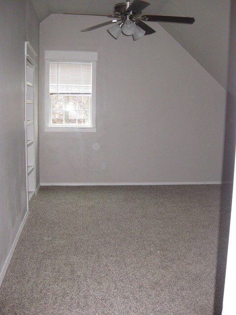 Building Photo - 9224 S Hudson Ave