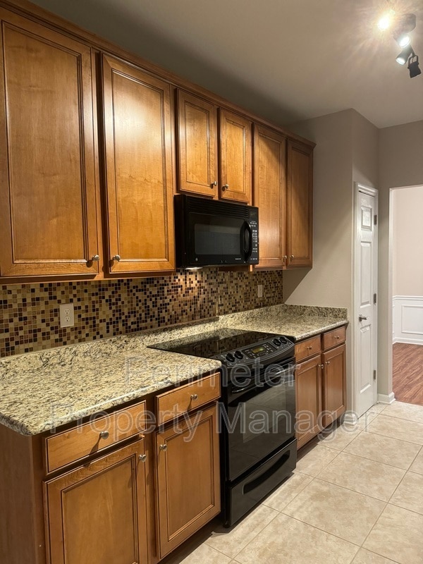 Building Photo - 8583 Little Swift Cir