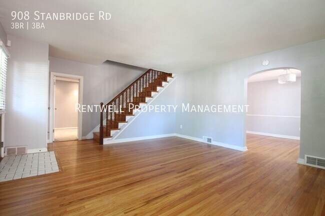 Building Photo - 908 Stanbridge Rd