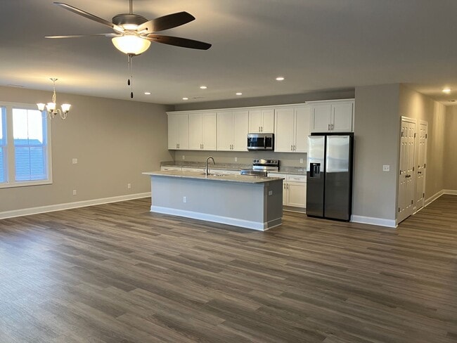 Building Photo - 3 Bedroom 2 Bathroom house located in Mill Creek Cove