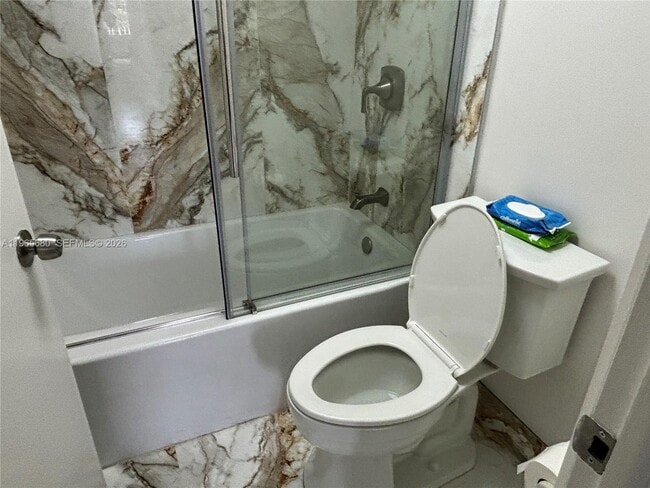 Building Photo - 1121 SW 122nd Ave