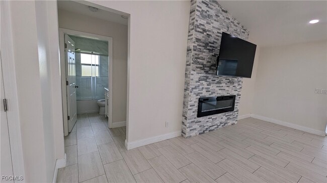 Building Photo - 1254 NW 37th Pl