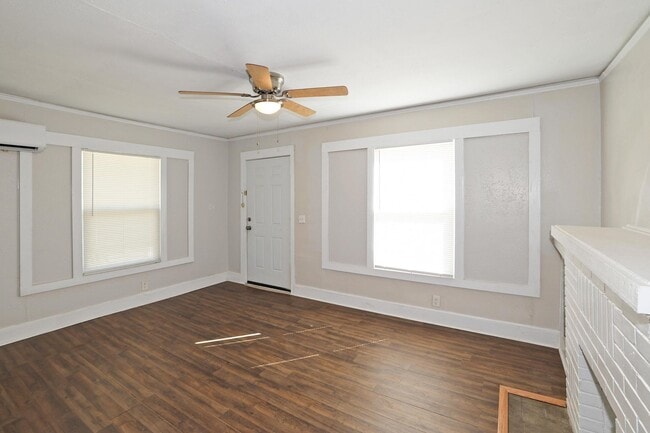 Building Photo - 1506 SW 11th Ave