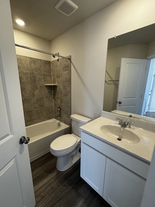 Building Photo - 113 Canning Rd