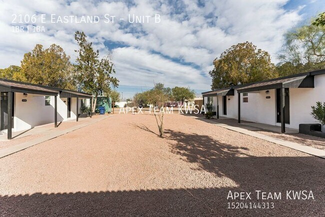 Building Photo - 2106 E Eastland St