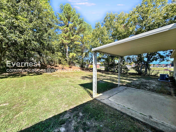 Building Photo - 1582 Custer Dr