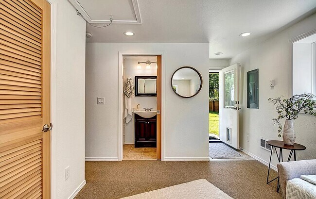 Building Photo - 18322 9th Ave NE