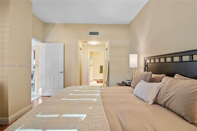 Building Photo - 100 Andalusia Ave