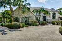 Building Photo - 58 Lake Rd