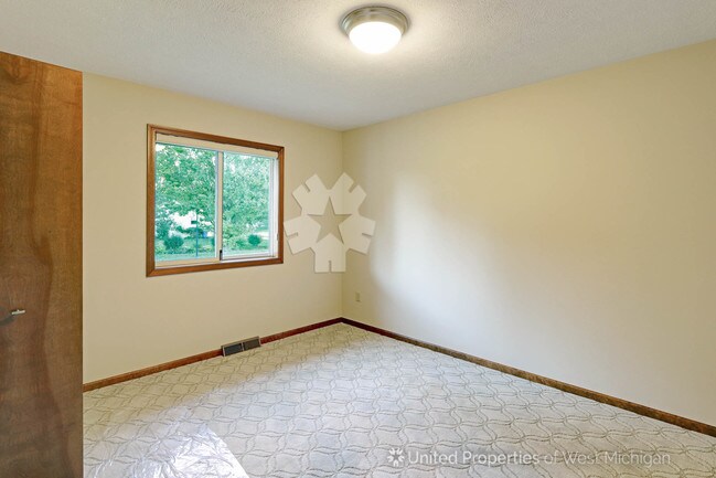 Building Photo - 229 Olivia Ct NW