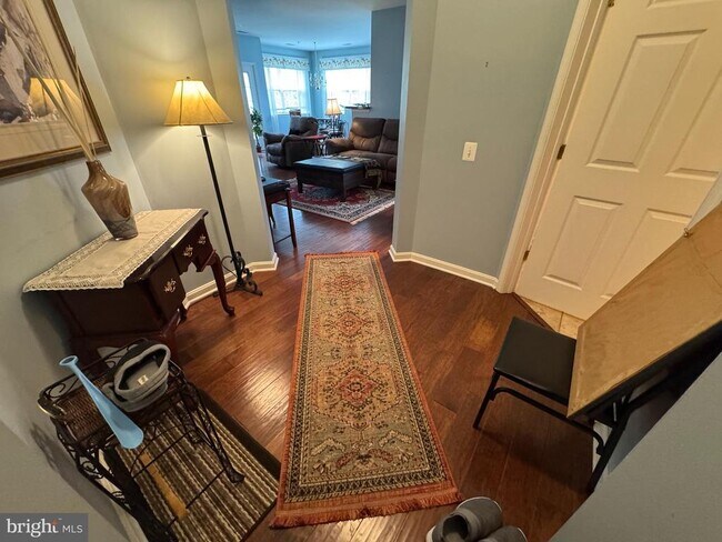 Building Photo - 2604 Chapel Lake Dr