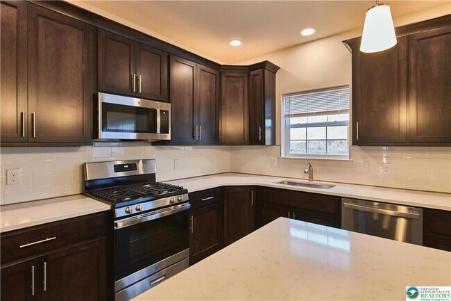 Building Photo - 6653 Stein Way