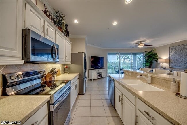 Building Photo - 14776 Calusa Palms Dr