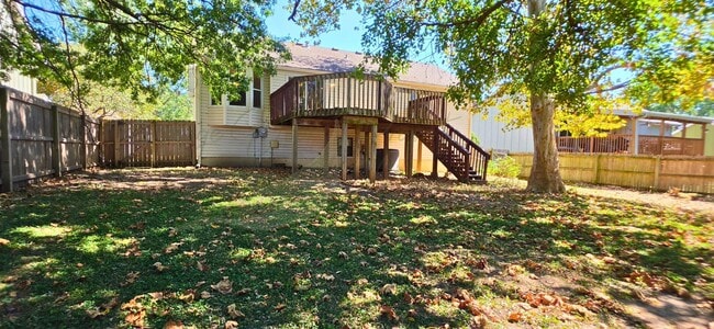 Building Photo - 13944 S Raintree Dr