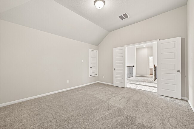 Building Photo - 17685 Martin Crk Ln