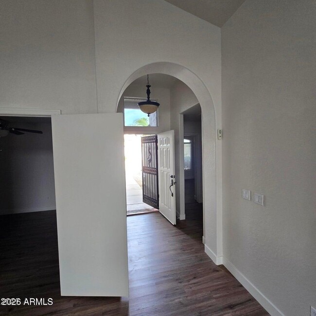 Building Photo - 11606 W Grapefruit Ct