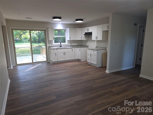Building Photo - 5710 Unionville Rd