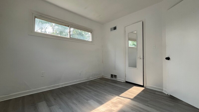 Building Photo - 11755 Berwyn Ave