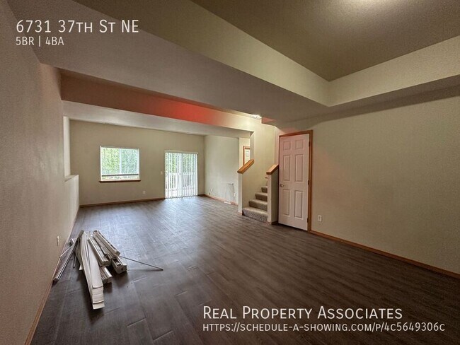 Building Photo - 6731 37th St NE