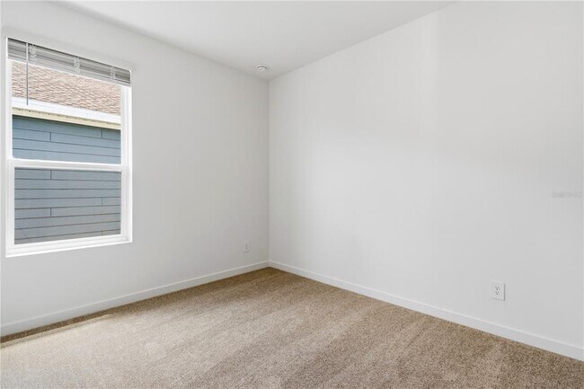 Building Photo - 5550 Guava Ct