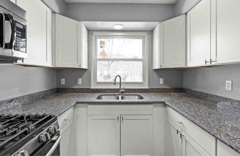 Building Photo - 2370 Woodbrook Cir S
