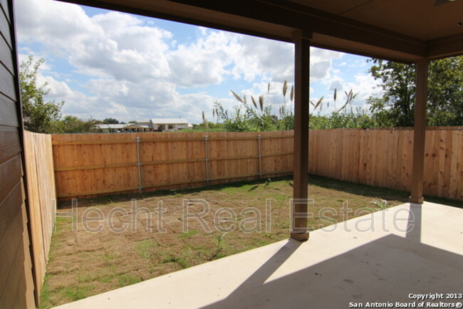 Building Photo - 260 Rosalie Dr