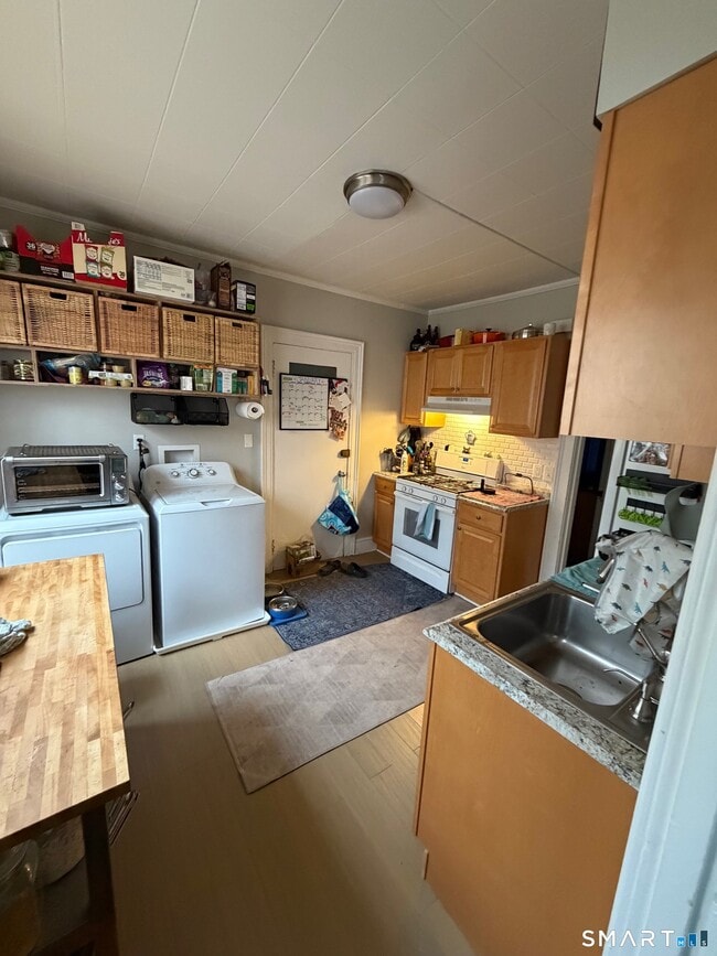 Building Photo - 209 Willard St